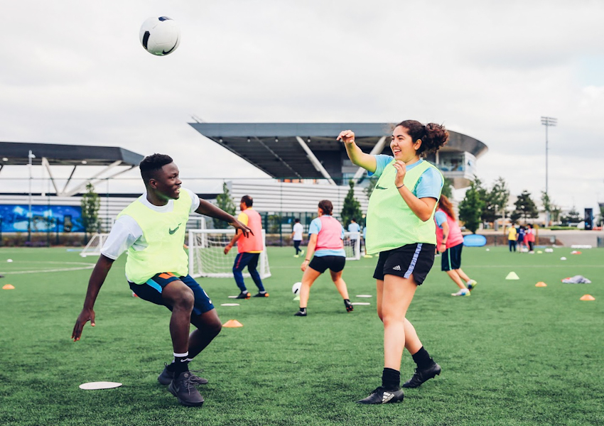 CLB Manchester City hợp tác cùng Etihad để nâng cao kỹ năng cho các nhà lãnh đạo trẻ trong lĩnh vực bóng đá cộng đồng