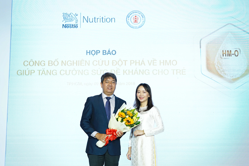 Viện nghiên cứu Nestlé Thụy Sỹ công bố nghiên cứu đột phá mới về HMO, giúp tăng cường đề kháng cho trẻ