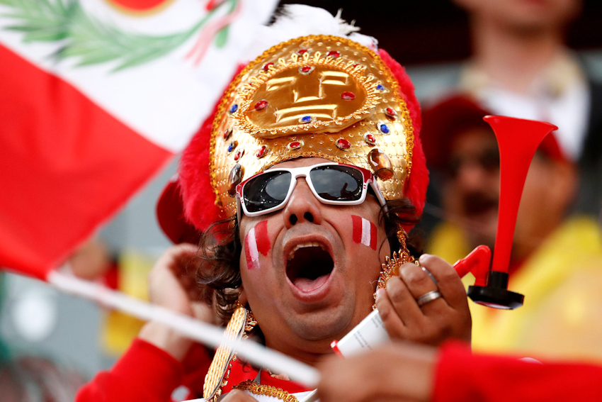 Khán đài World Cup: Sàn diễn thời trang lớn nhất thế giới