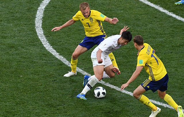 Thụy Điển 1-0 Hàn Quốc: VAR mang lại penalty cho Thụy Điển
