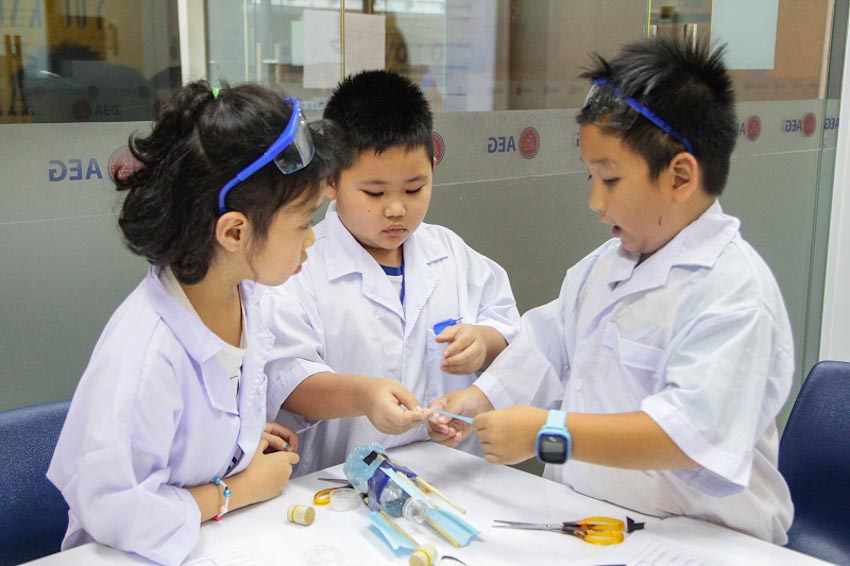 AEG - tổ chức giáo dục đầu tiên tại châu Á được trao chứng nhận STEM của AdvancED