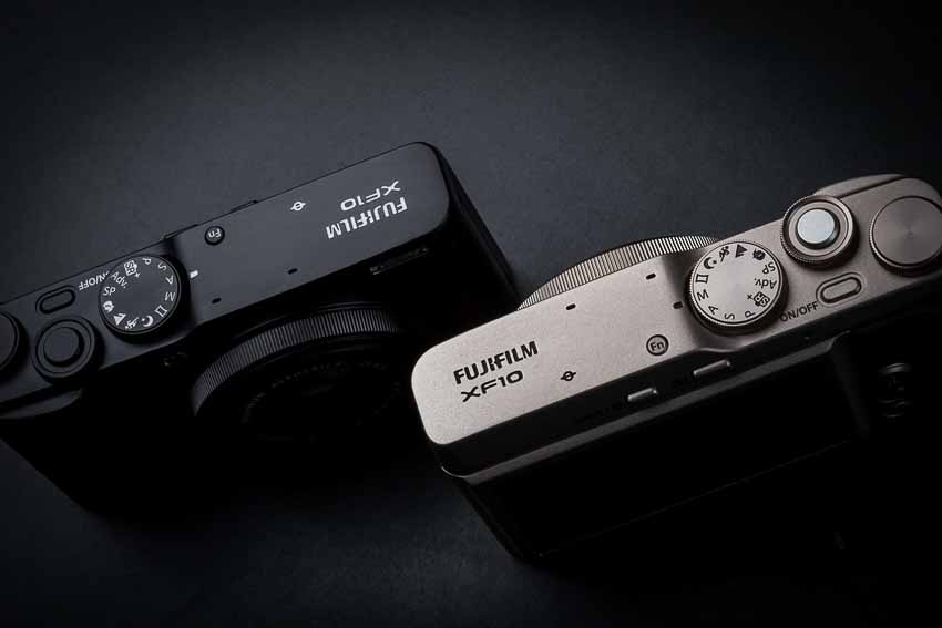 Máy ảnh compact nhỏ gọn Fujifilm XF10 thích hợp chụp ảnh đường phố
