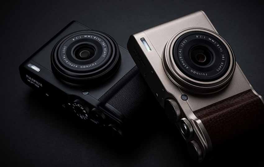 Máy ảnh compact nhỏ gọn Fujifilm XF10 thích hợp chụp ảnh đường phố