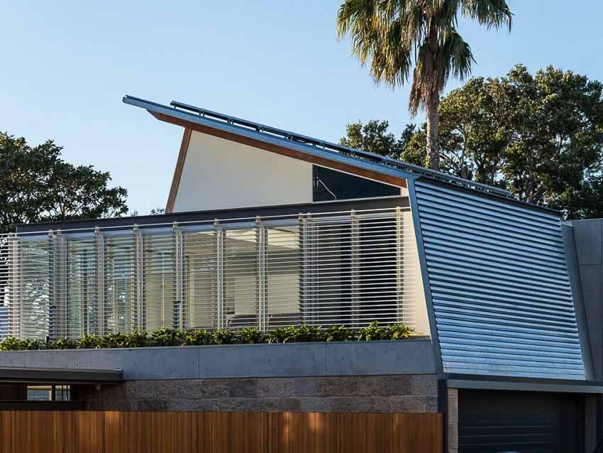 Khám phá ngôi nhà ngoại ô Sydney với những khoảng sân tràn nắng đầy gió