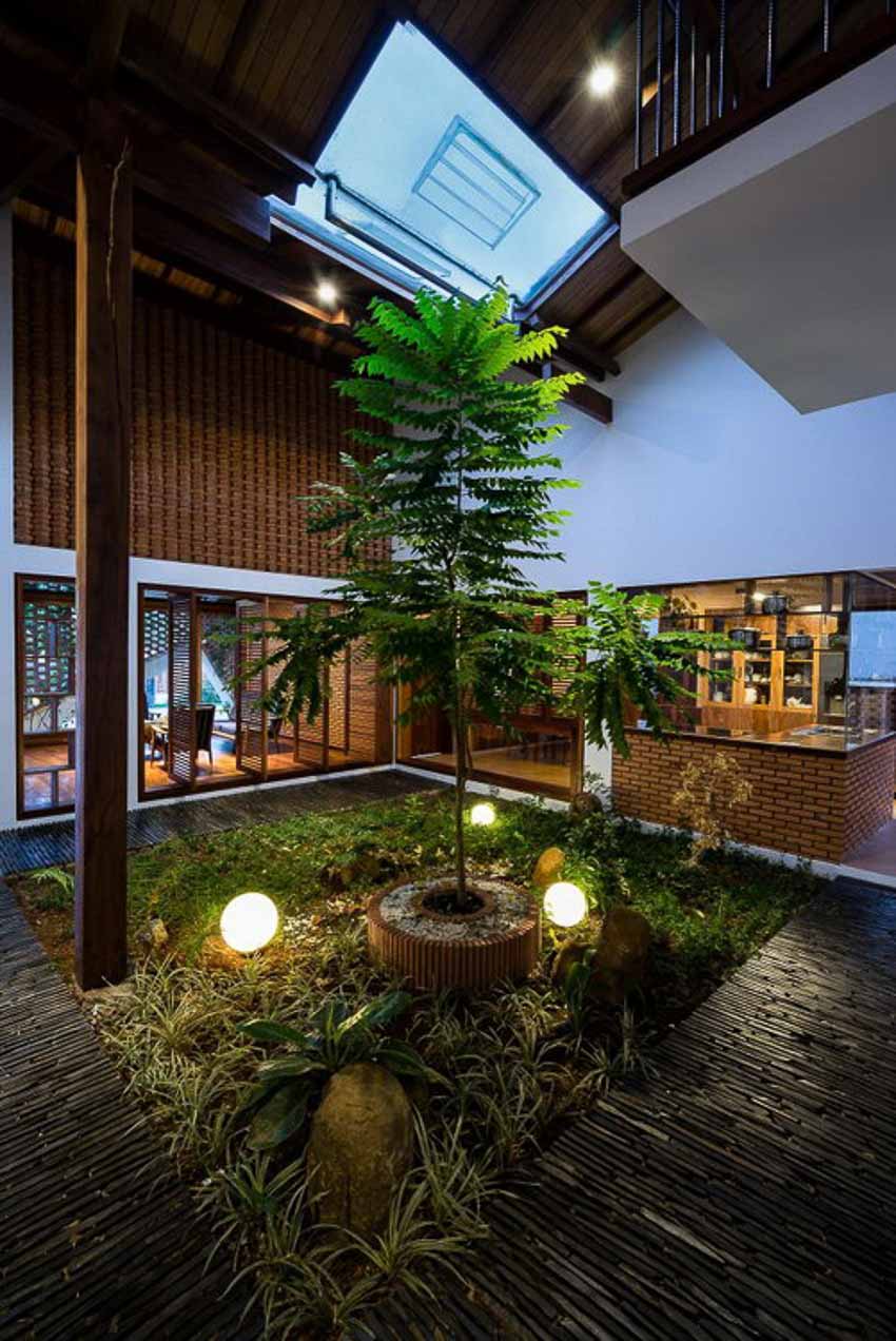 Ngôi nhà mái ngói HP House cấp 4 dung dị hòa mình cùng thiên nhiên ở Lâm Đồng