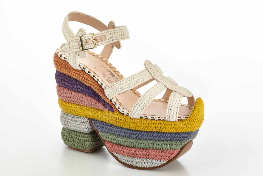 Những đôi sandals Rainbow Future đặc biệt của Salvatore Ferragamo