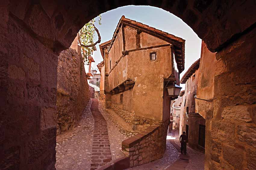 Thăm những ngôi làng cổ đẹp nhất châu Âu ở Nam Aragon