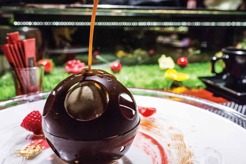 joel-robuchon-dau-bep-so-huu-32-sao-michelin-6