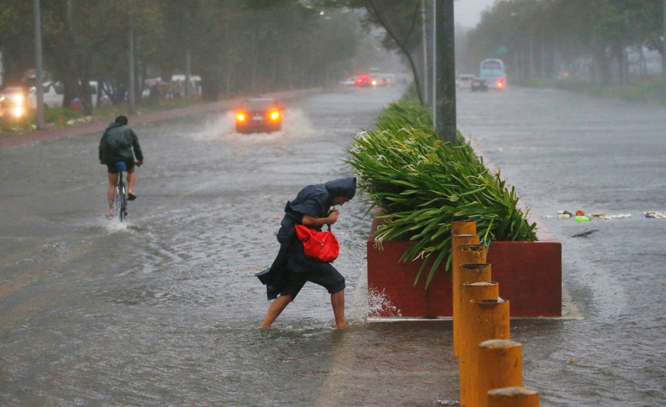 Siêu bão Mangkhut tàn phá Philippines: 25 người thiệt mạng, đang tiến vào Hong Kong và Trung Quốc