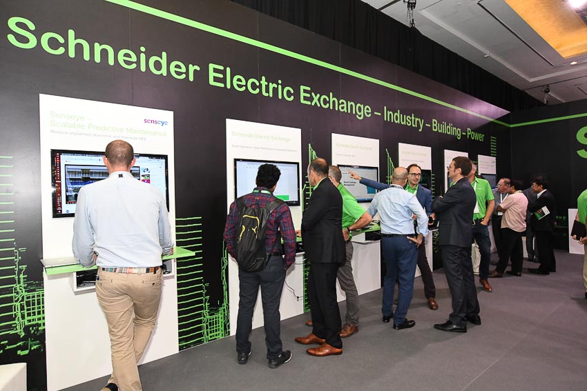 DNP-hoi-nghi-ve-dôi-moi-sang-tao-cua-Schneider-Electric-tai-Singapore-5