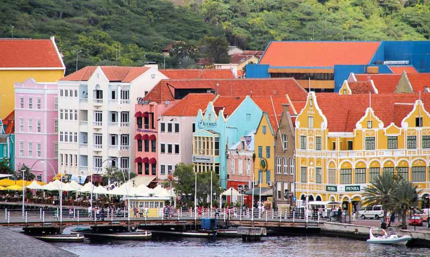 Curaçao-Vien-ngoc-xanh-cung-Caribe-7