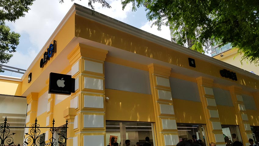 Cửa hàng Apple Store mới nhất tại Sài Gòn-15