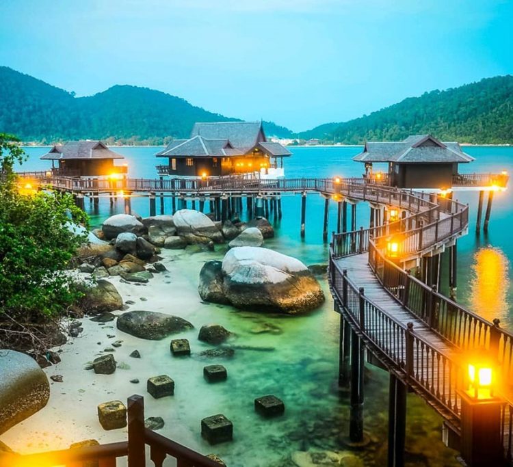 DNP-8-diem-den-sang-chanh-cho-tuan-trang-mat-lang-man-2-1