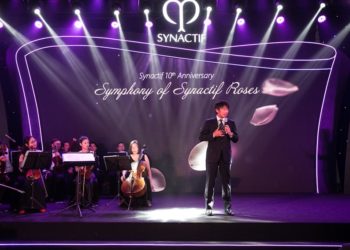 Cle-de-Peau-Beaute-ky-niem-10-nam-ra-mat-dong-san-pham-Synactif-6