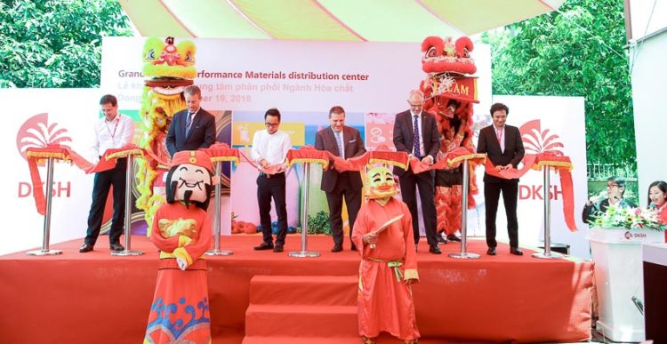 DNP-DKSH-khanh-thanh-trung-tam-phan-phoi-moi