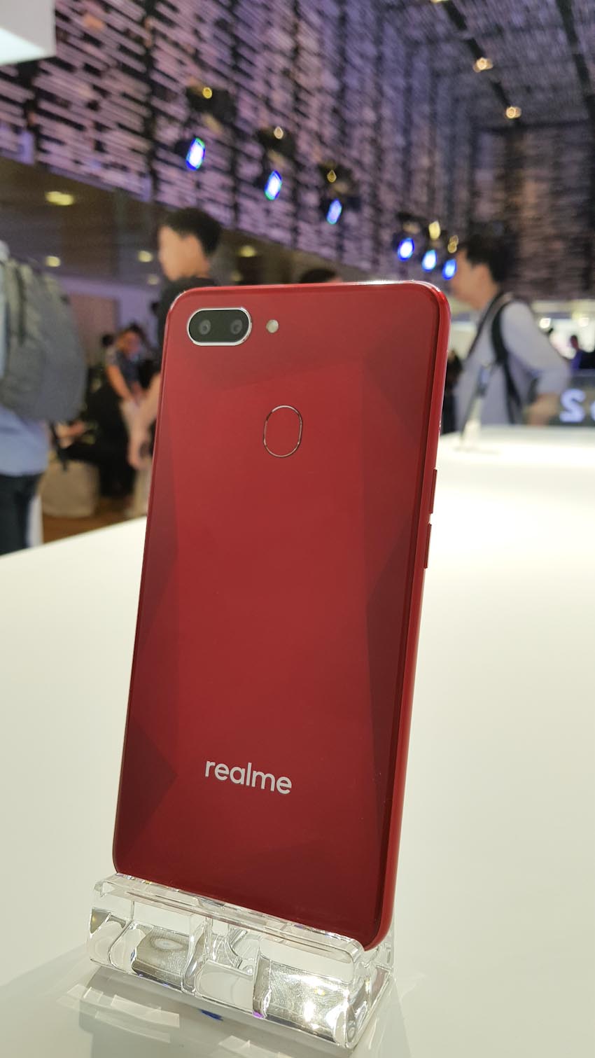 DNP-Realme-ra-mat-3-dong-smartphone-tai-VN-12