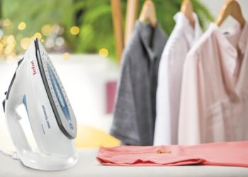 Tefal-gioi-thieu-ban-ui-hoi-nuoc-the-he-moi-3