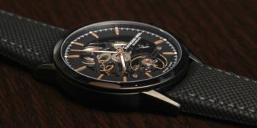 dong-ho-Freelancer-Calibre-RW1212-Skeleton-cua-Raymond-Weil-1
