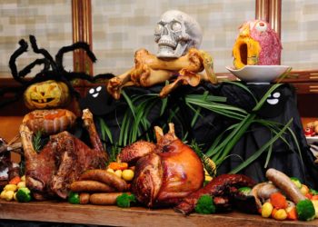 DNP-khach-san-Windsor-Plaza-gioi-thieu-tiec-Halloween-3