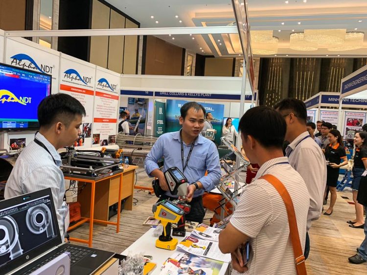 DNP-khai-mac-trien-lam-quoc-te-nganh-dau-khi-va-hang-hai-Viet-Nam-lan-6-5