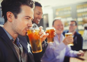 DNP-khong-con-bat-luc-voi-1-lon-bia-moi-ngay-2