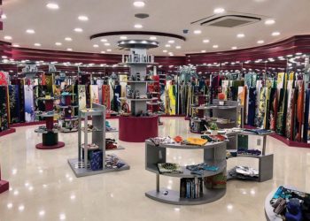 DNP776-Thai-Tuan-va-hanh-trinh-hon-hai-thap-nien-trung-thanh-voi-nghe-det-vai-3