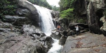 len-rung-xuong-bien-o-Nui-Thanh-Quang-Nam-6