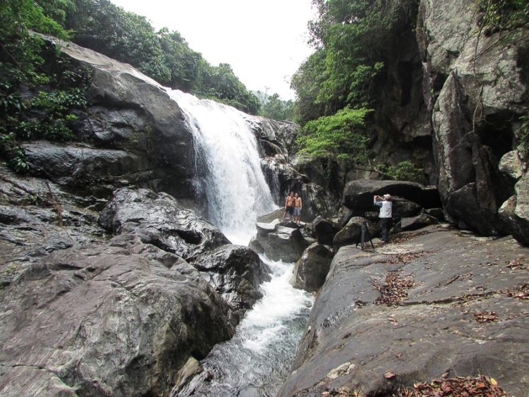 len-rung-xuong-bien-o-Nui-Thanh-Quang-Nam-6