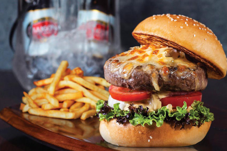 DNP776-tan-huong-combo-burder-va-bia-tai-Corso-Steakhouse- Bar