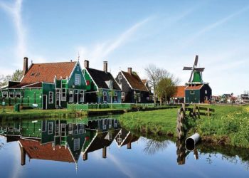 DNP778-Zaanse-Schans-Village-ngoi-lang-cua-coi-xay-gio-va-so-co-la
