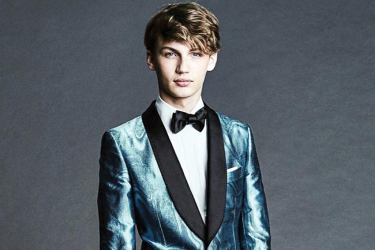 DNP778-du-tiec-BLack-tie-nen-mac-gi-ok