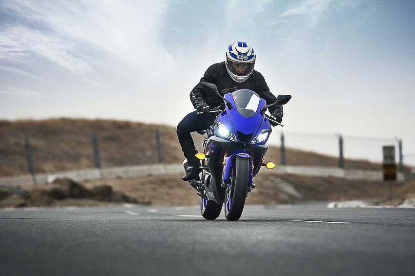 Yamaha-R3-2019-va-Yamaha-R25-2019-10