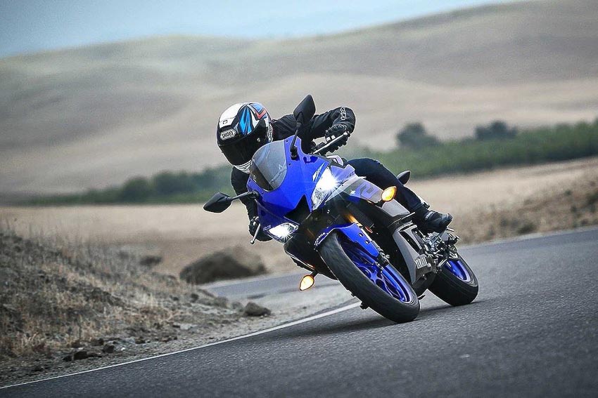 Yamaha-R3-2019-va-Yamaha-R25-2019-14