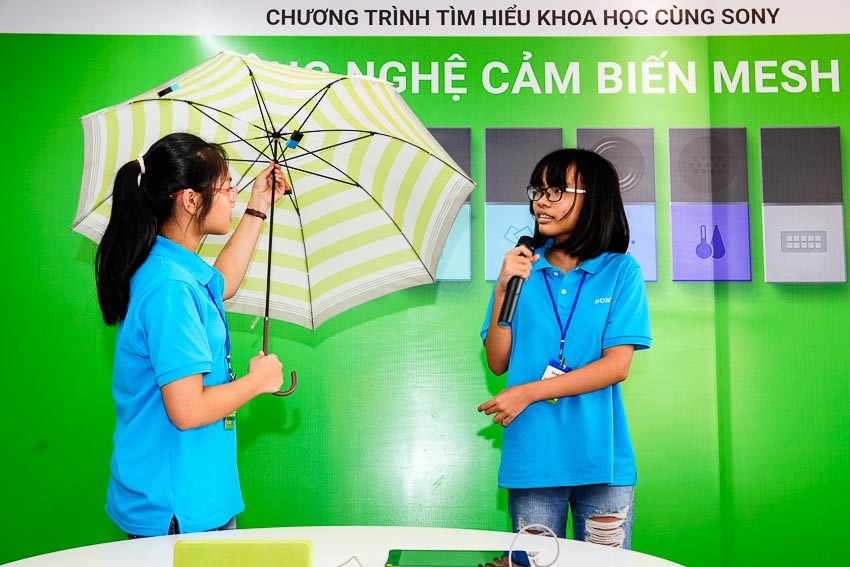 DNP-hoc-sinh-Viet-Nam-lan-dau-trai-nghiem-cong-nghe-cam-bien-MESH-cua-Sony-4