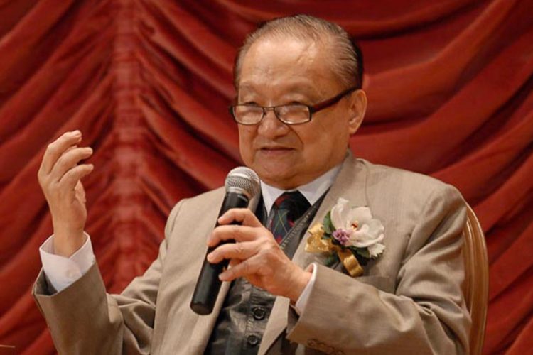 tac-gia-vo-hiep-Kim-Dung-qua-doi