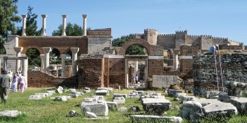 Đến Ephesus, khám phá nền văn minh La Mã cổ đại
