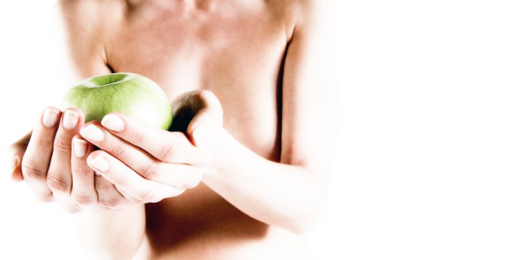 dnp781-san-pham-duong-the-cho-lan-da-shopping-161118-0