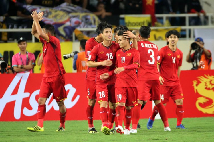 FoxSports tiết lộ đội hình tuyển Việt Nam đấu Myanmar: Văn Quyết dự bị