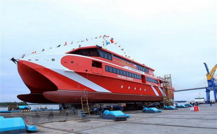 tàu cao tốc hai thân mang tên Côn Đảo Express 36 2