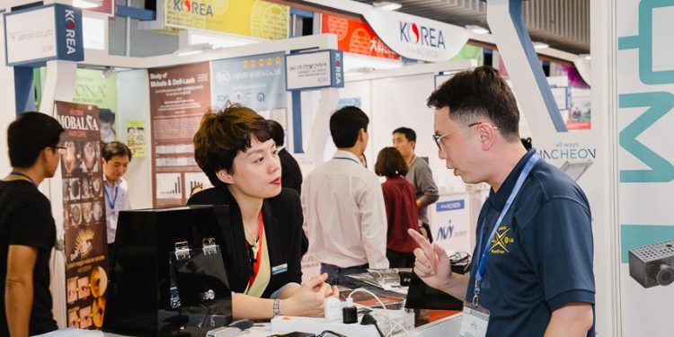 Hội chợ Thương mại Quốc tế Việt Nam lần thứ 16