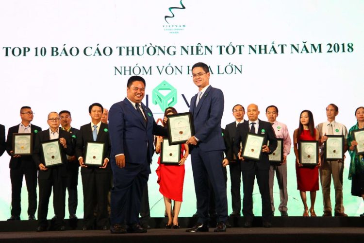Lễ trao giải Cuộc bình chọn Doanh nghiệp niêm yết 2018 2