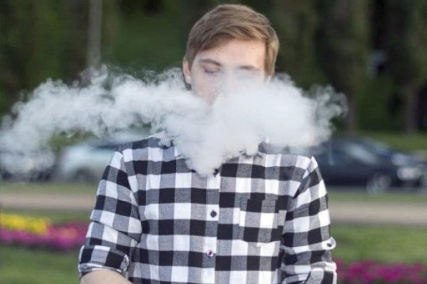 Mỹ sẽ cấm hoàn toàn thuốc lá vị bạc hà và xiết chặt hơn thuốc lá điện tử 3
