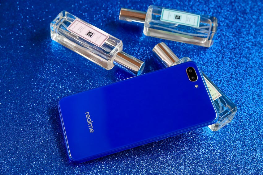 Realme C1 phiên bản màu xanh chính thức được bán từ ngày 26-11 4