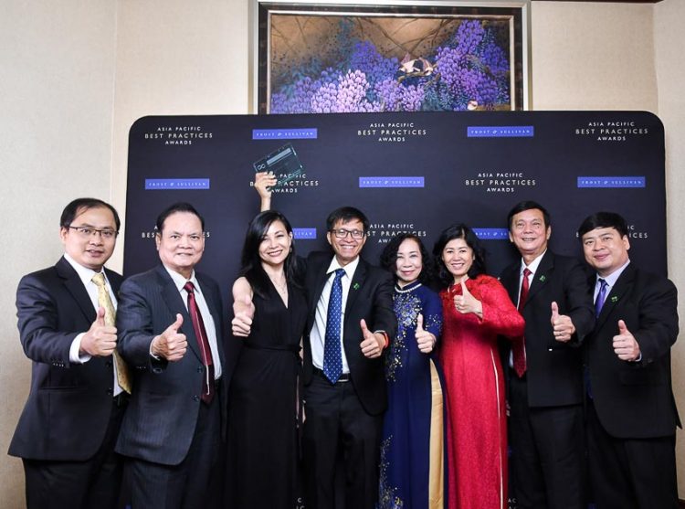 Y Khoa Hoàn Mỹ lần thứ 3 nhận giải thưởng “Bệnh Viện Của Năm” 2