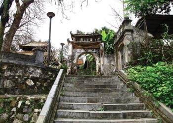 Vẻ trang nghiêm trầm mặc của ngôi chùa ngàn năm tuổi