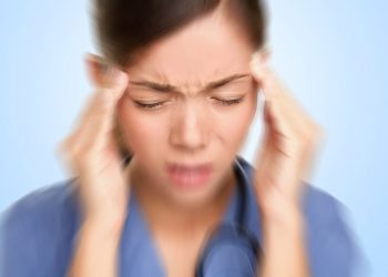 dnp779-nguyen-nhan-gay-dau-dau-vao-buoi-sang-sk-2018-00