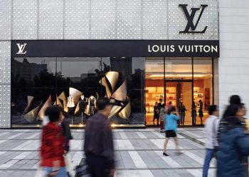 Cửa hàng Louis Vuitton