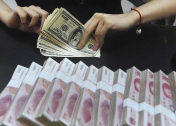 Đồng nhân dân tệ tuột dốc