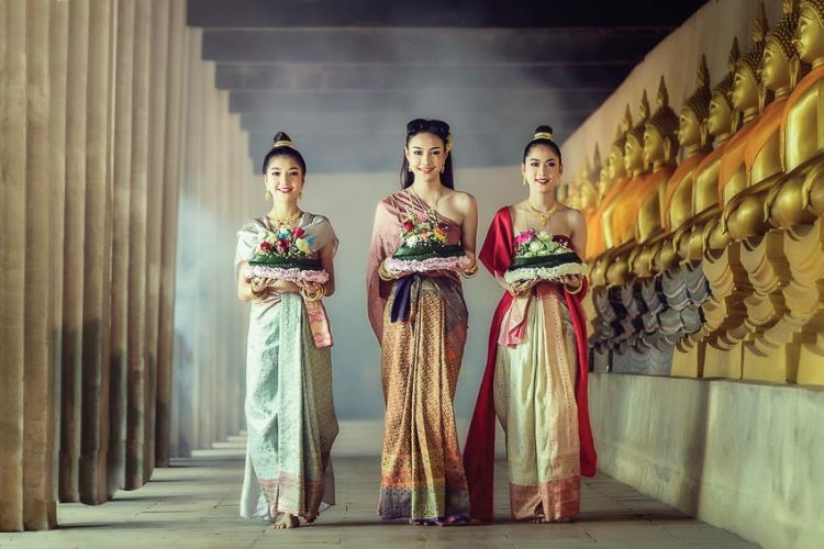 Đón năm mới ở Thái Lan