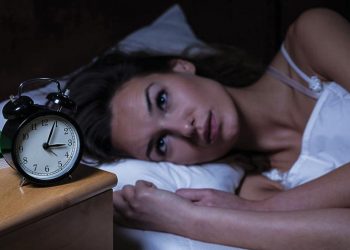 cô gái mất ngủ